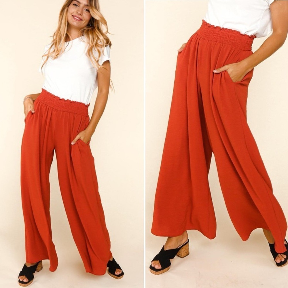 Crisp Air Wide Leg Pants